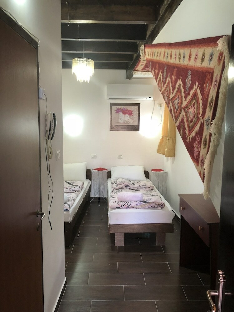 Hotel Vitrage Guesthouse