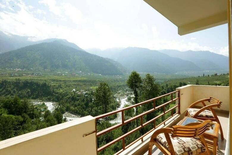Hotel Lotus Inn River View
