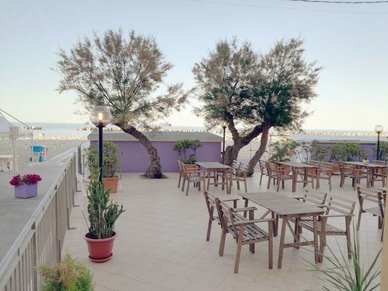 Hotel Il Gabbiano Sul Mare
