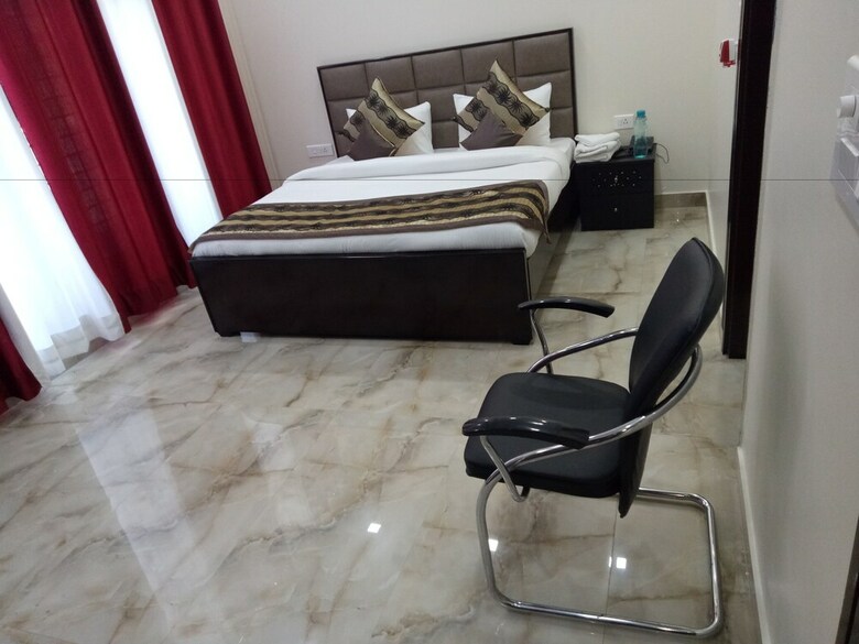 Hotel Srm House