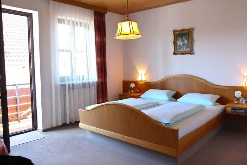Hotel Zum Br�u-toni