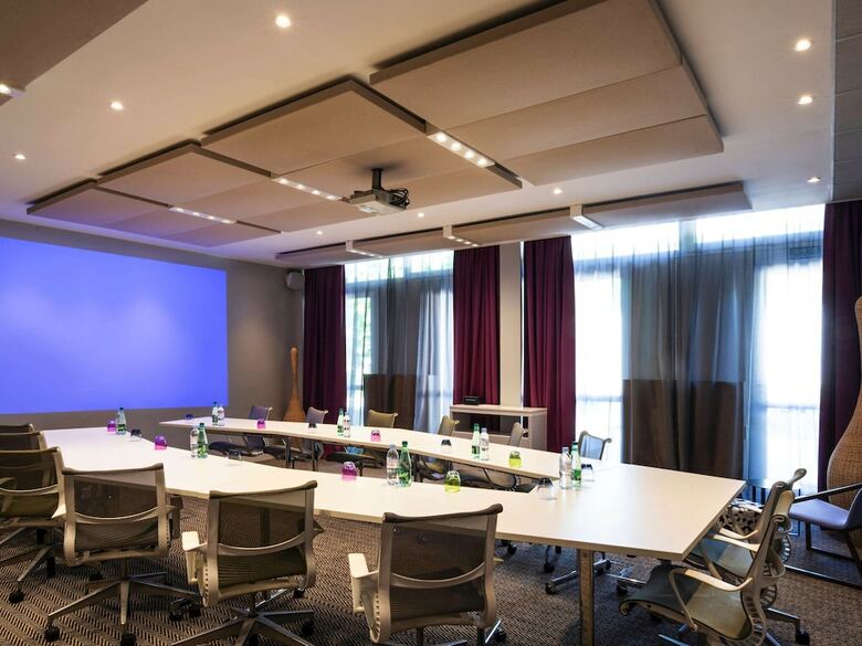 Hotel Novotel Evry Courcouronnes