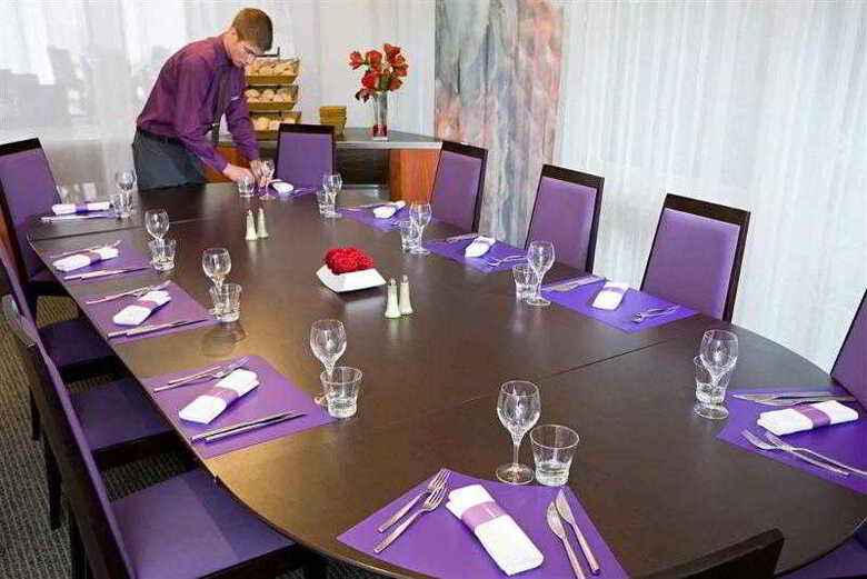 Hotel Novotel Evry Courcouronnes