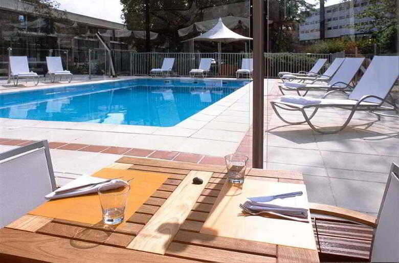 Hotel Novotel Evry Courcouronnes