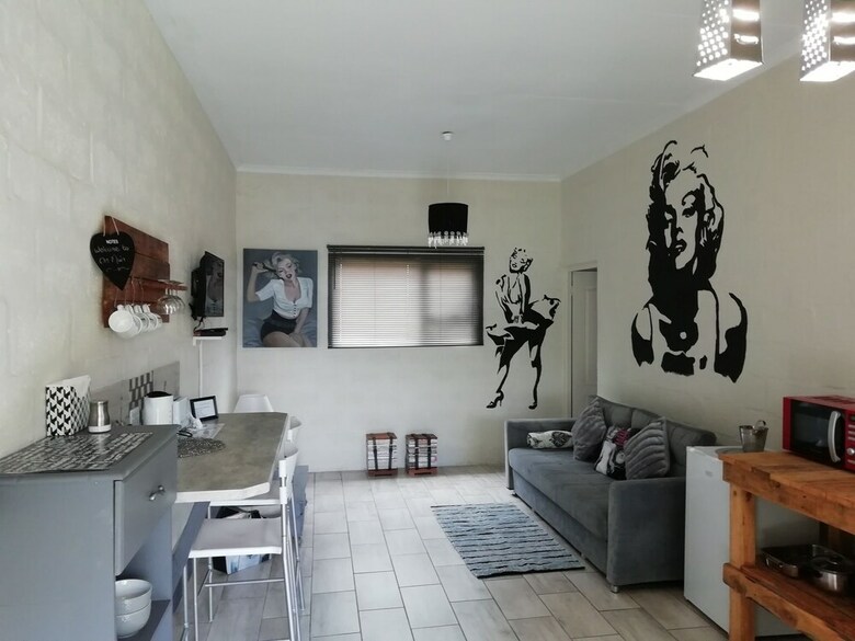 Apartamentos On Main