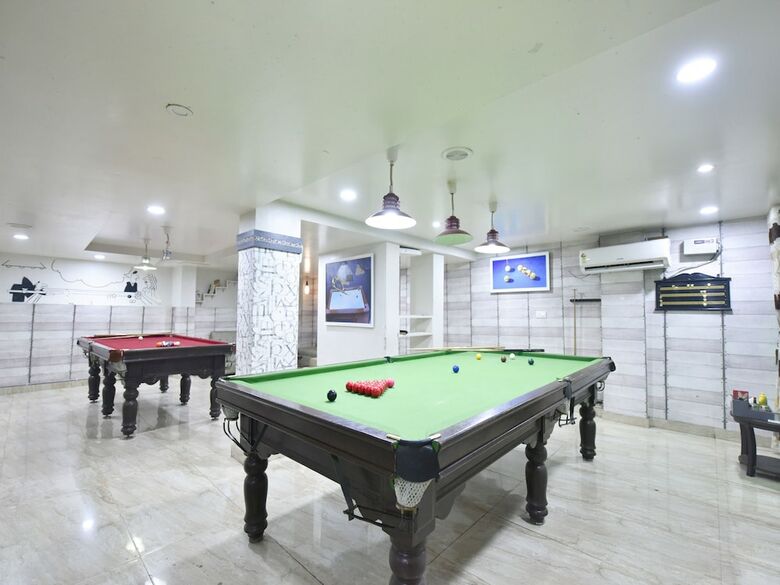 Oyo 12421 Hotel Gt View