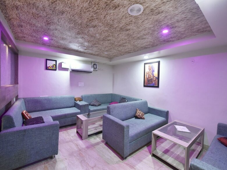 Oyo 12421 Hotel Gt View