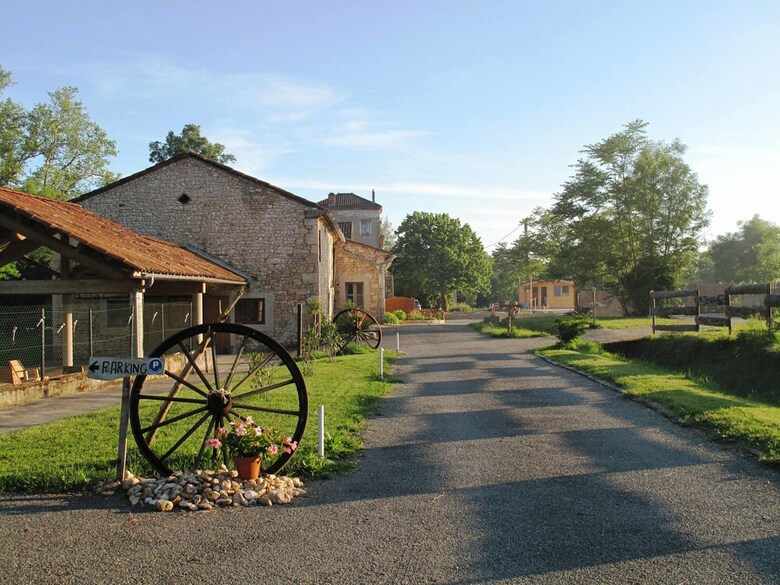 Hotel Les Tables De Crespin
