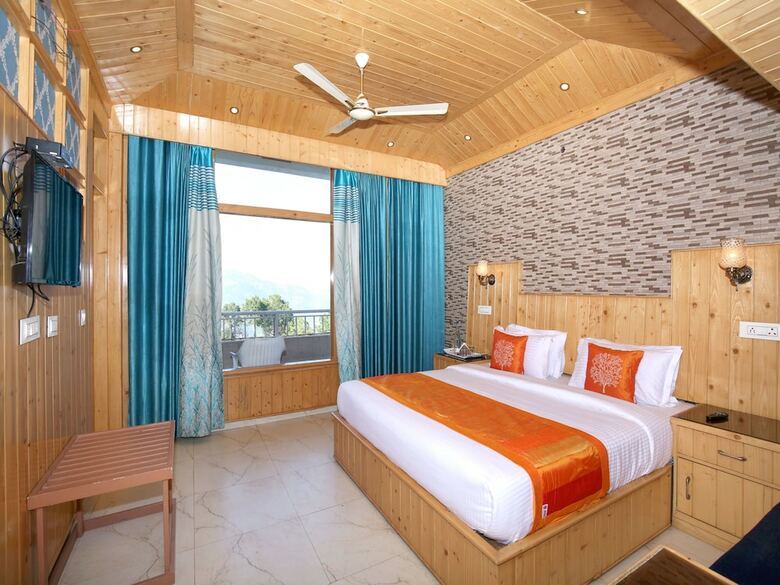 Hotel Oyo 12170 Home Rustic Villa Kasauli