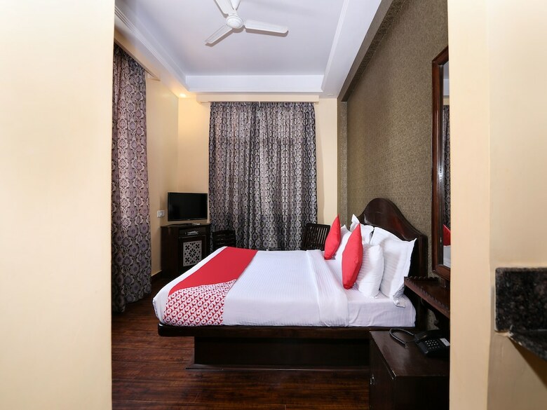 Panchsheel, The Hotel