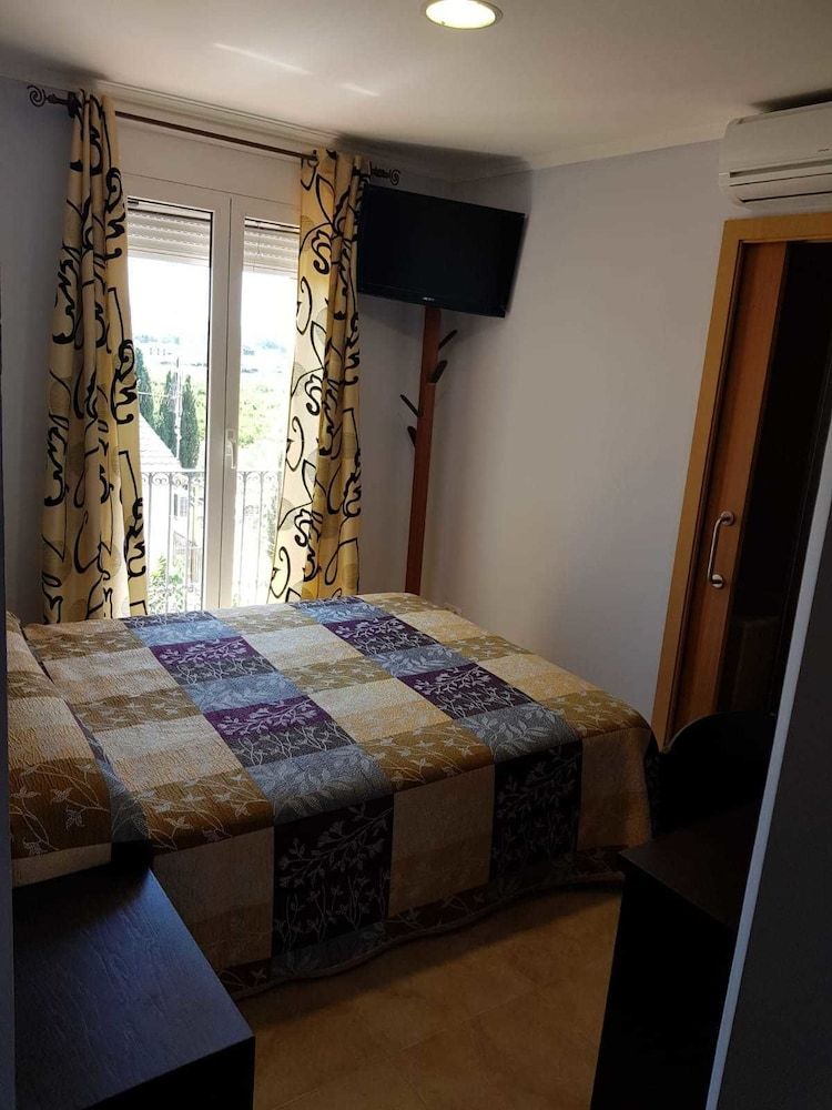 Pension Hotel Mas Subirats