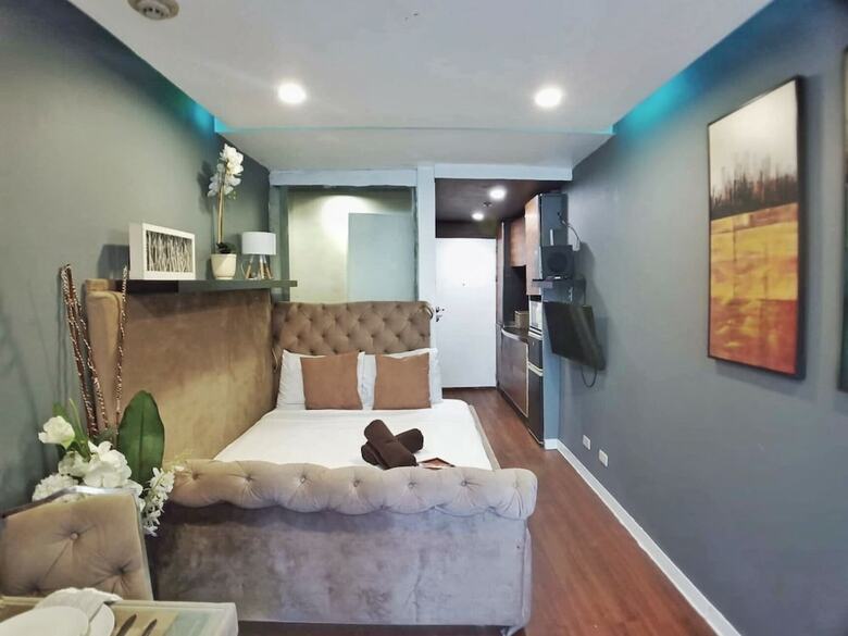 Boutique Rooms In Condo Hotel