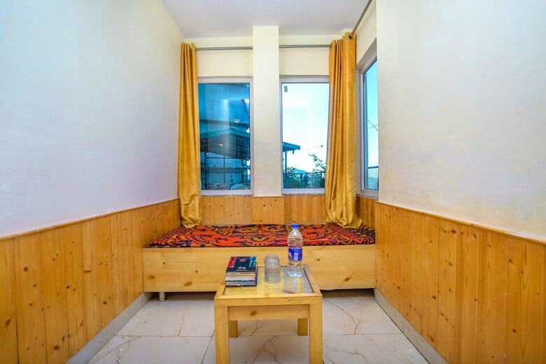 Oyo 12187 Home Luxury Studio Kasauli