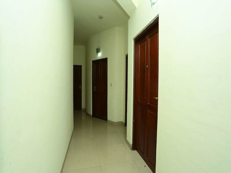 Hotel Oyo 11492 Gateway Inn
