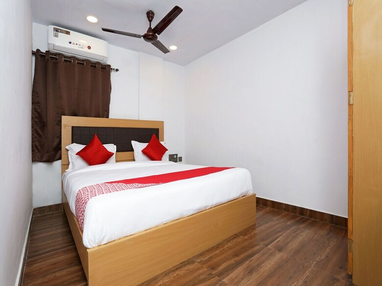 Hotel Oyo 11965 Krishna Guest House