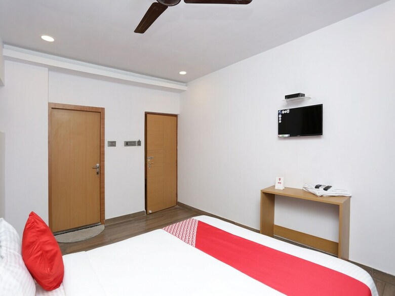Hotel Oyo 11965 Krishna Guest House