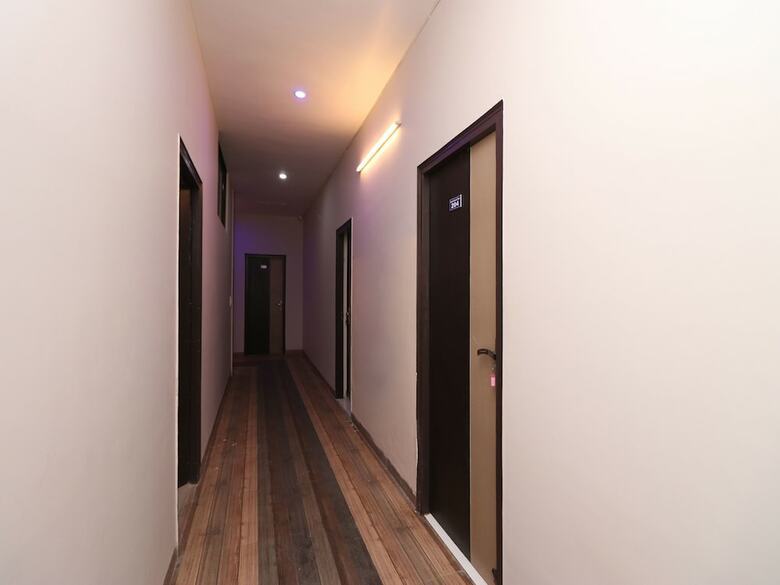 Oyo 12520 Hotel Grand Tara