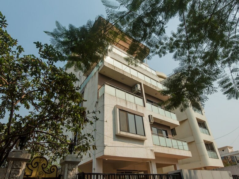 Hotel Oyo 11951 Vatsala Suites