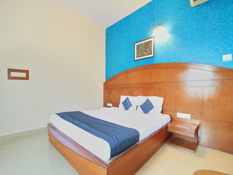 Hotel Oyo 12051 Stay By The Way