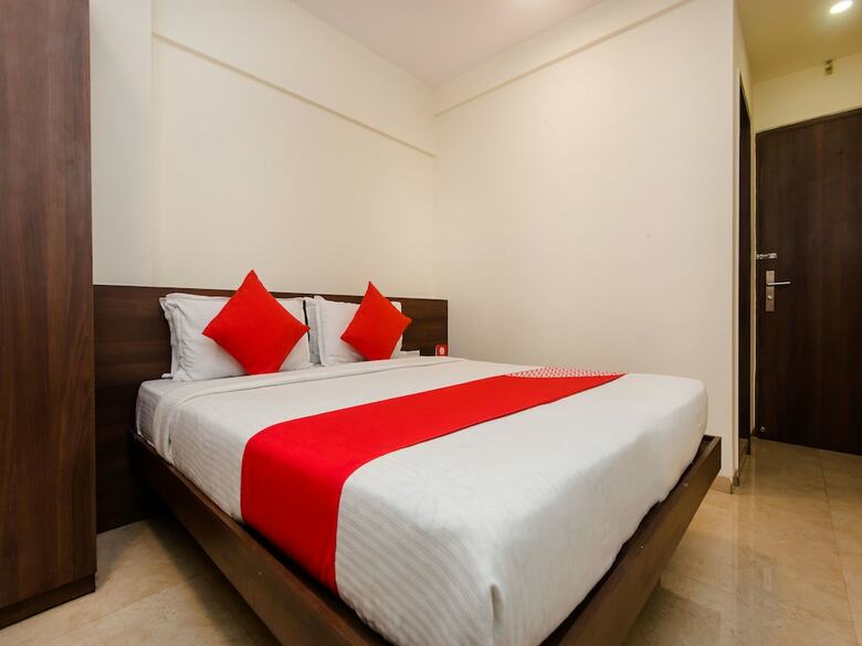 Hotel Oyo 12349 Imperial Plus