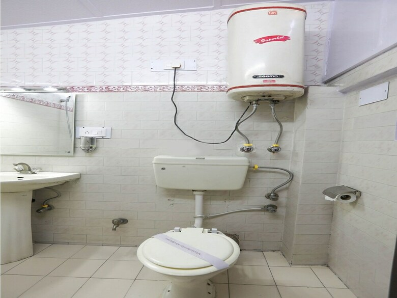 Hotel Oyo 12815 Hs Ram Bazar