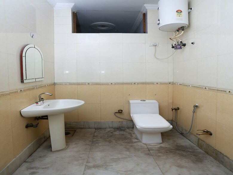 Oyo 11752 Hotel Sun Palace Residency