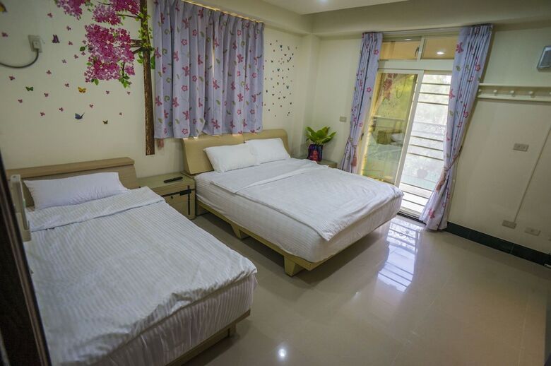 Bed & Breakfast Red Tomato Modern Branch