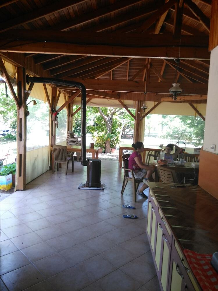 Armina Pension