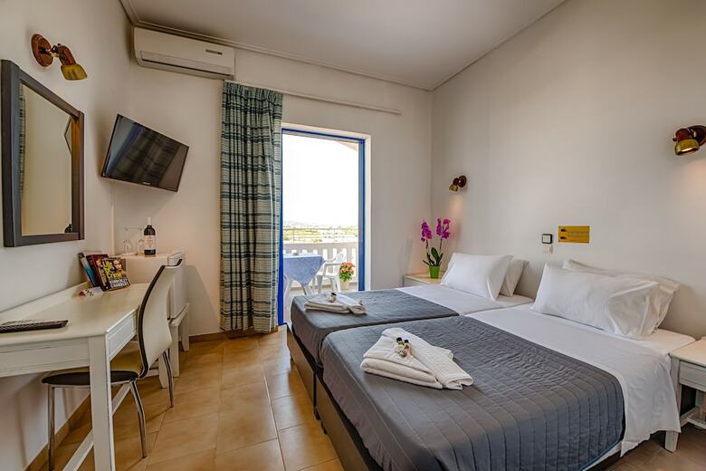 Alexis Hotel