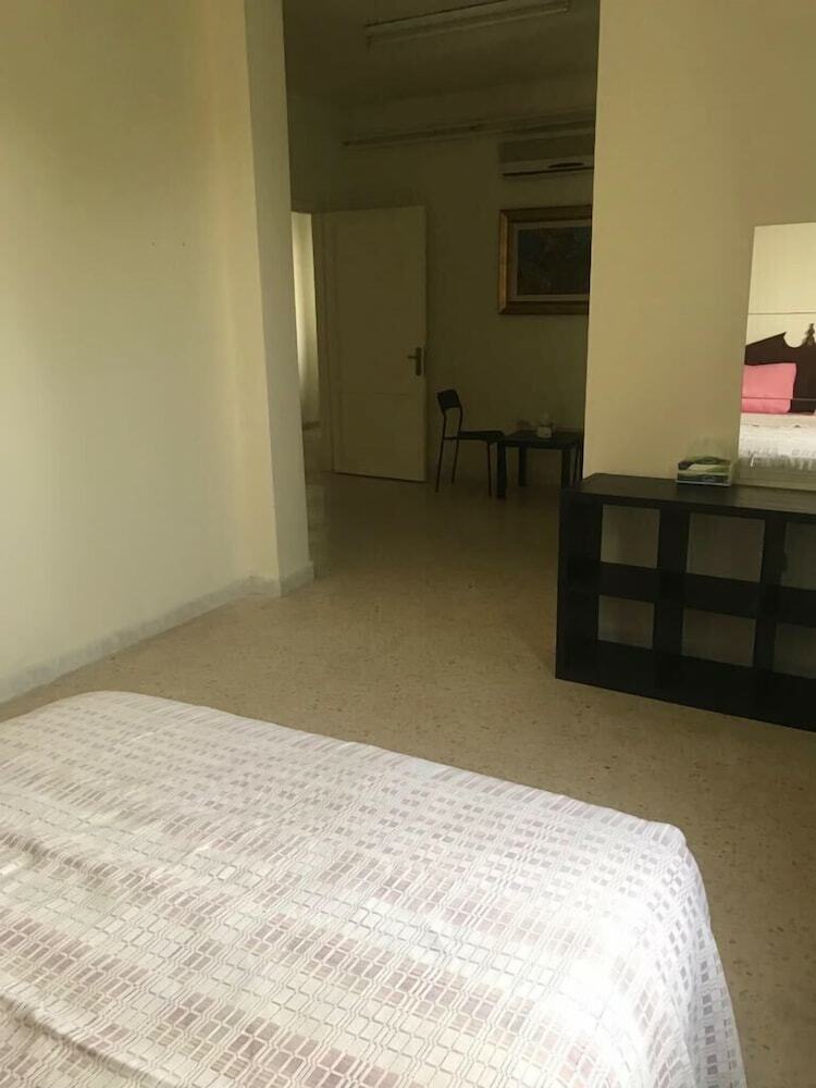 Apartamentos Al Qatal Building