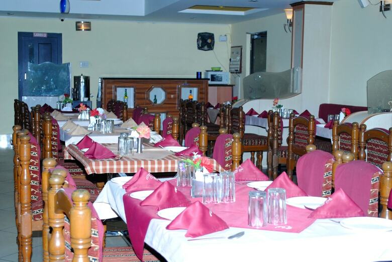 Hotel Pancharatna Paradise