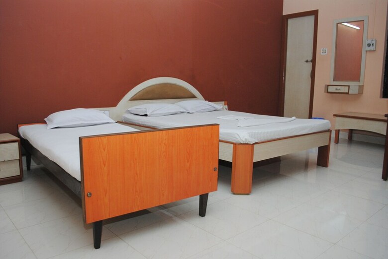 Hotel Pancharatna Paradise