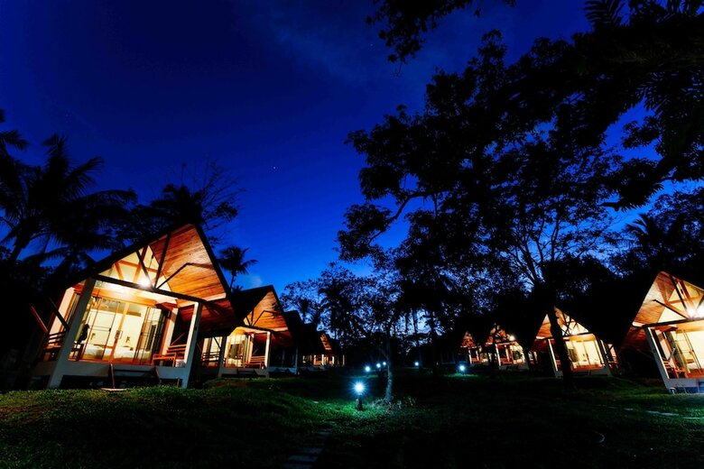 Hotel Phayamas Private Beach Resort