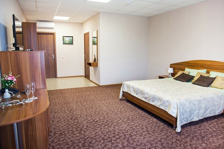 Hostal Hotel & Hostel Klever