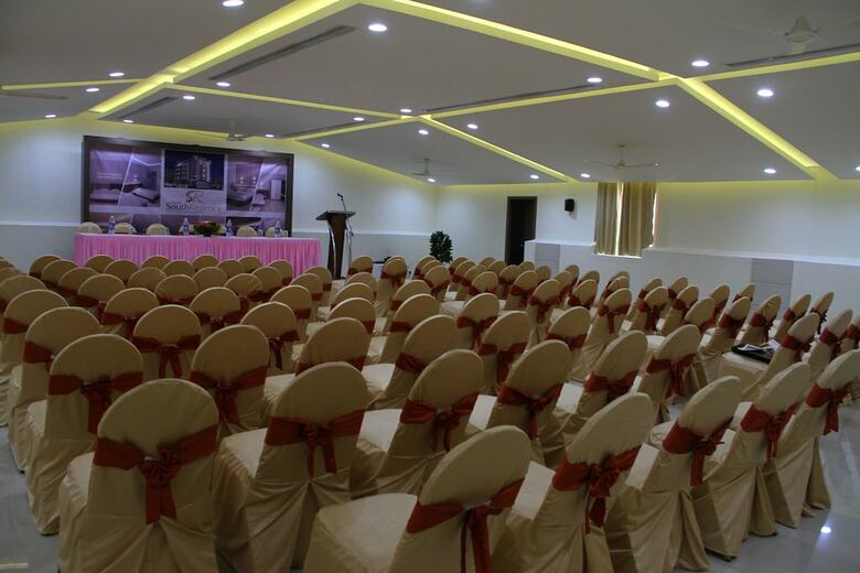 Hotel South Regency