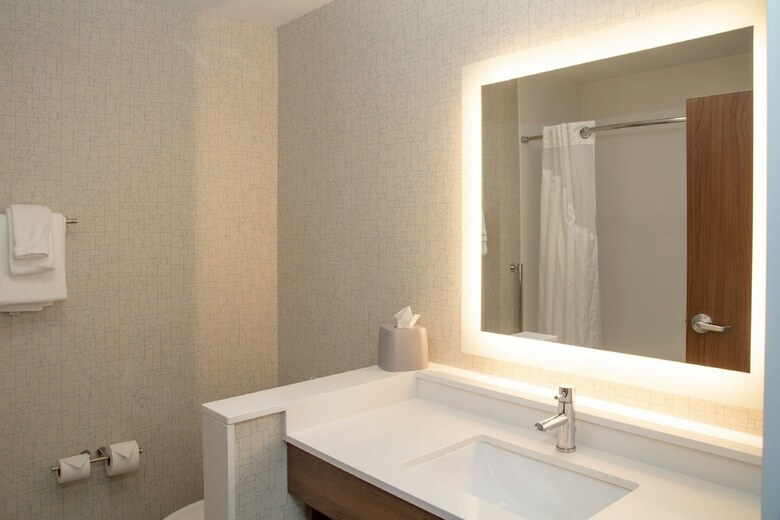 Hotel Holiday Inn Express And Suites Marion