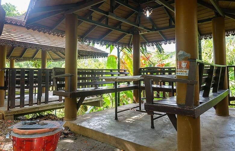 Hotel Lannathong Resort
