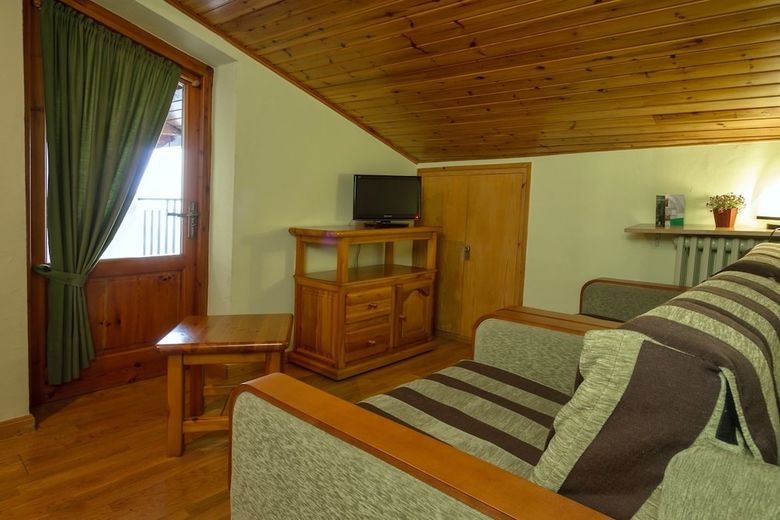 Hotel Farr� D'avall