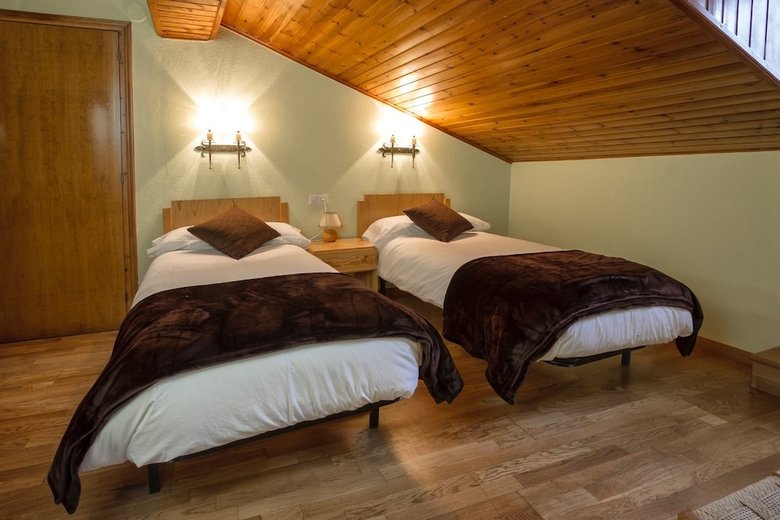 Hotel Farr� D'avall