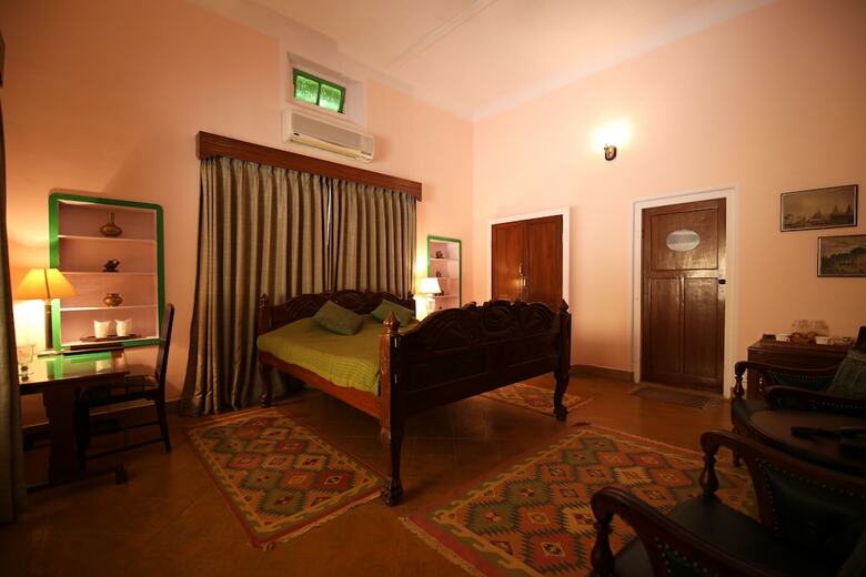 Hotel Roop Niwas Kothi