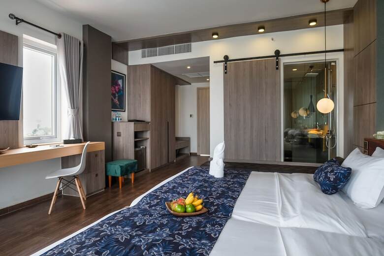 Nou's River Hotel