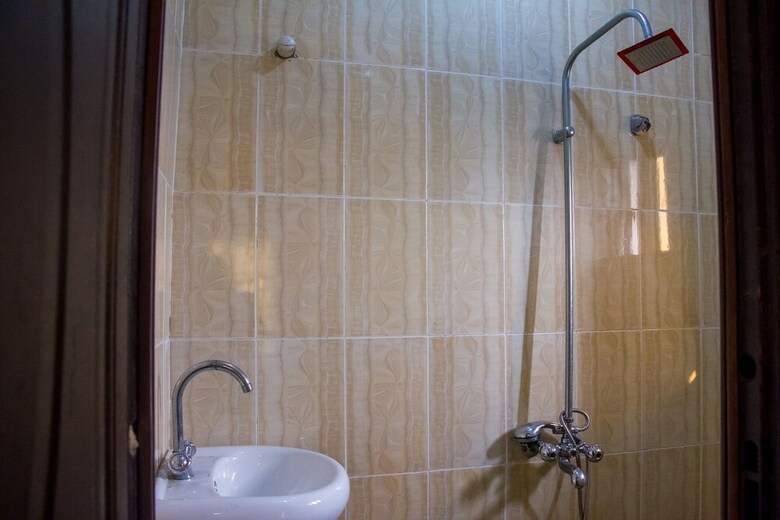 Masbat De-kings Hotel