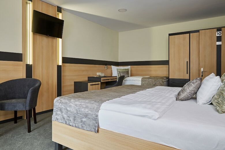 Pension Gold Haus Panzi�
