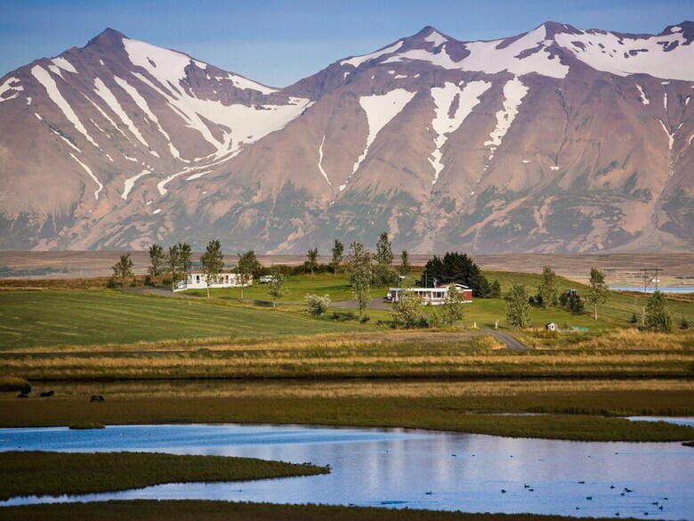 H�f�i Cottages