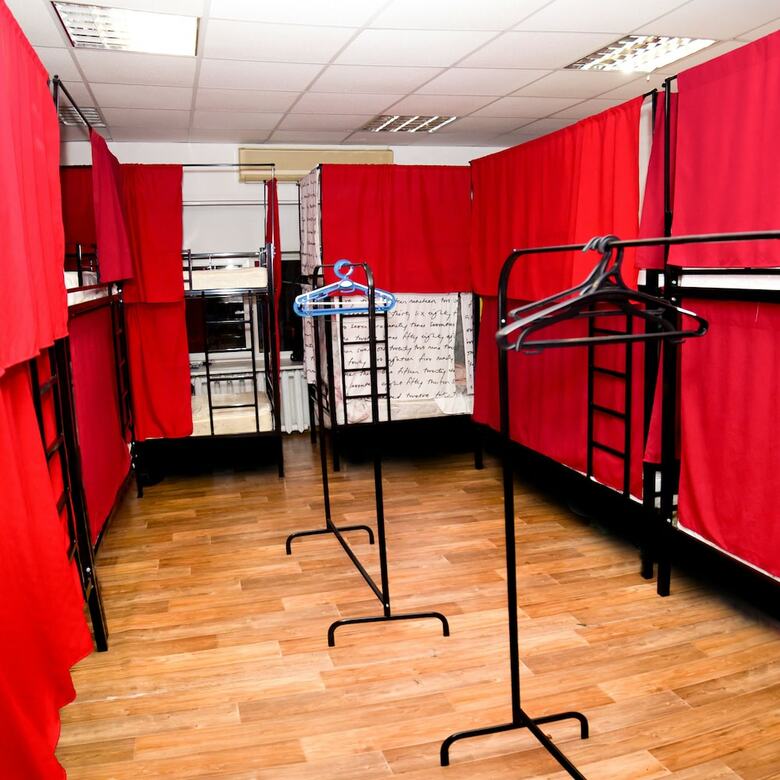 Hostal Fortuna Inn - Hostel