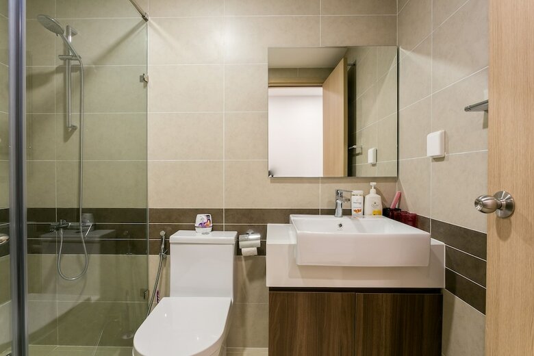 Rivergate Apartment