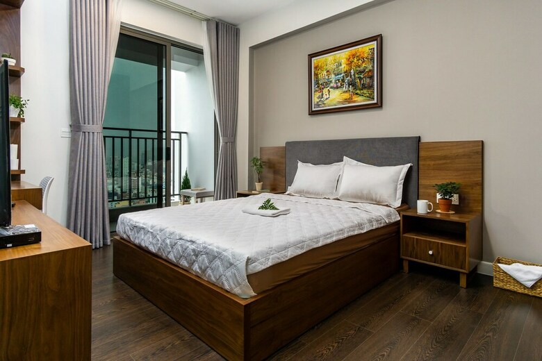 Rivergate Apartment