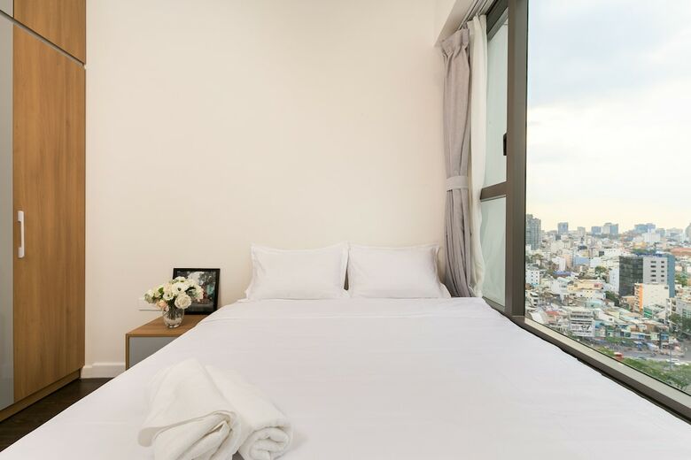 Rivergate Apartment
