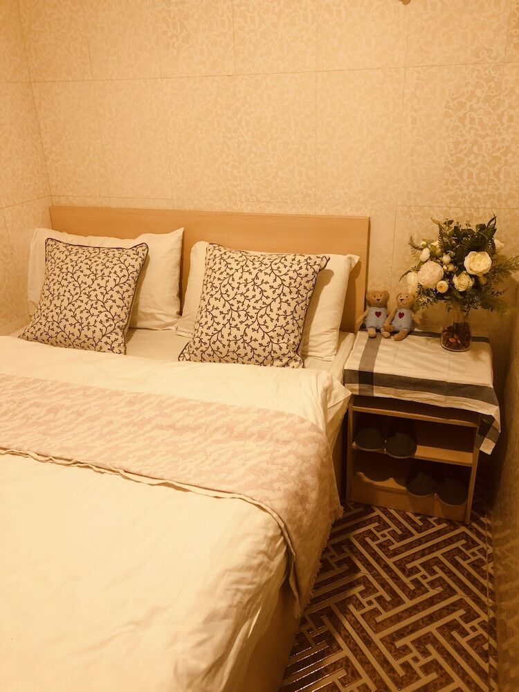 Hostal Hoi To Hostel