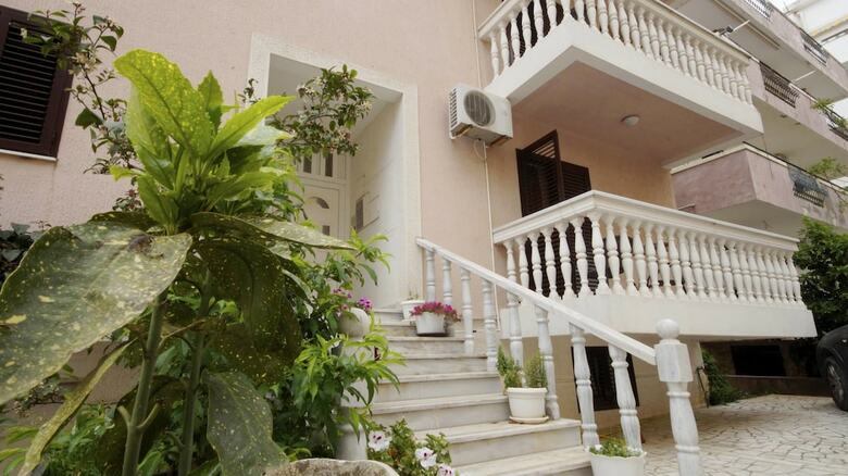 Apartments Glomazic